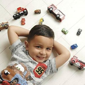 Meet your Posher, Adrian